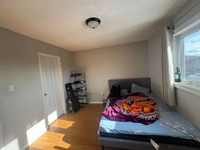 Private/Sharing Room for Rent in Mississauga - Photo 3