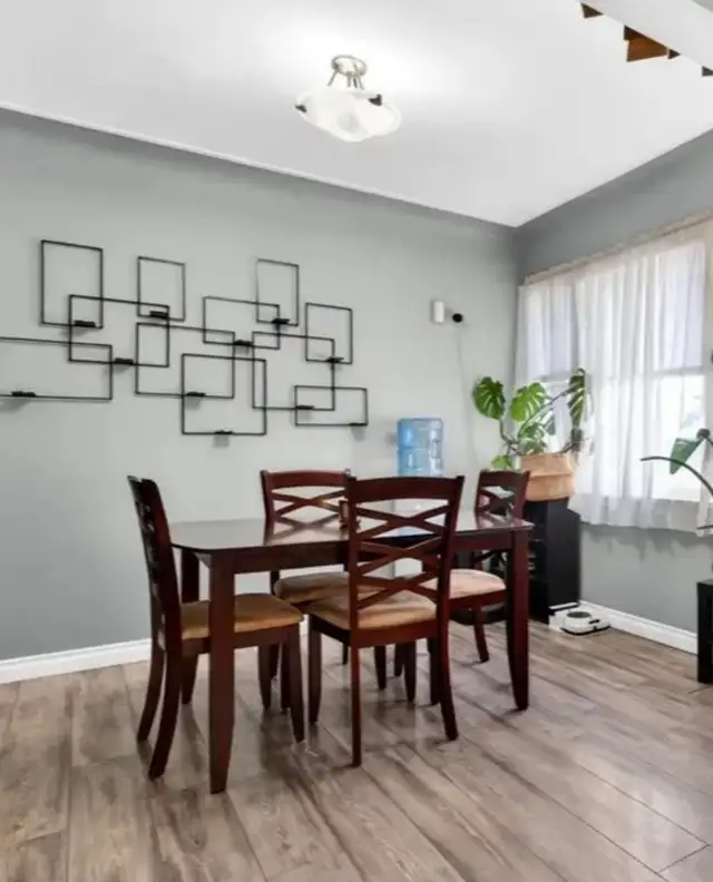 Inglewood House for Sale - Photo 3