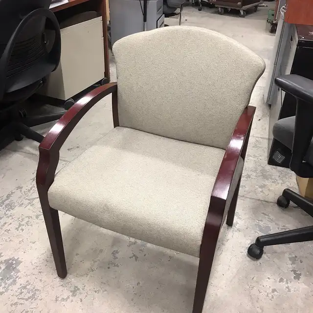 Krug Task Guest Chair-Excellent Condition-Call us now! - Photo 2