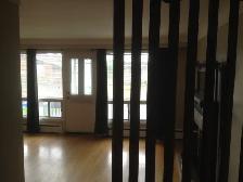 JUNE 3 bed Alta Vista ,walking to General Hospital in Triplex - Photo 2