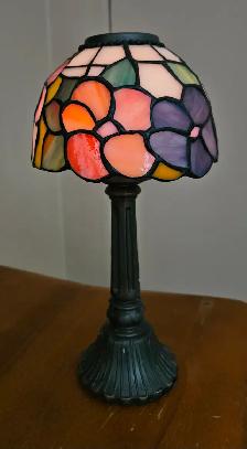 Tiffany Style Lamp Tea Light Candle Holder with Metal Etch Base