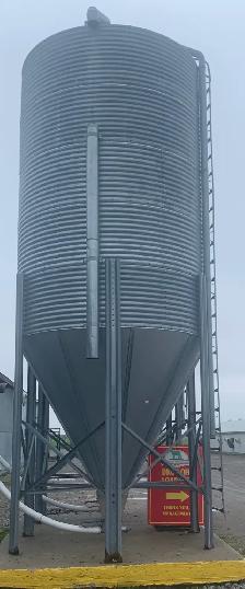 grain bins - Photo 4