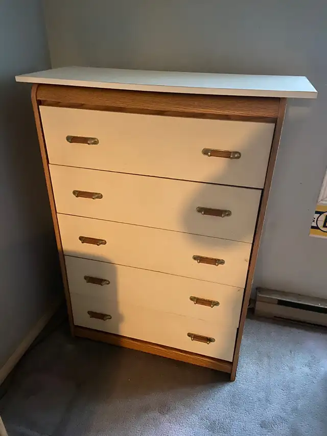 5-Drawer Dresser – Compact Storage Chest with Wood Frame - Photo 3