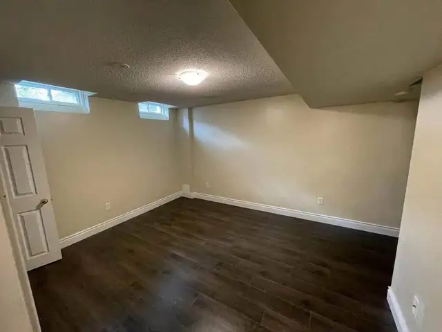 Walkout Basement near Warden station - Photo 5