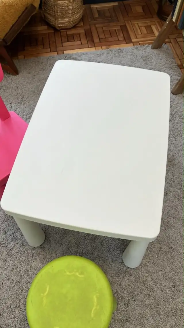 IKEA MAMMUT. Table enfant blanche   chaise   tabouret - Photo 2