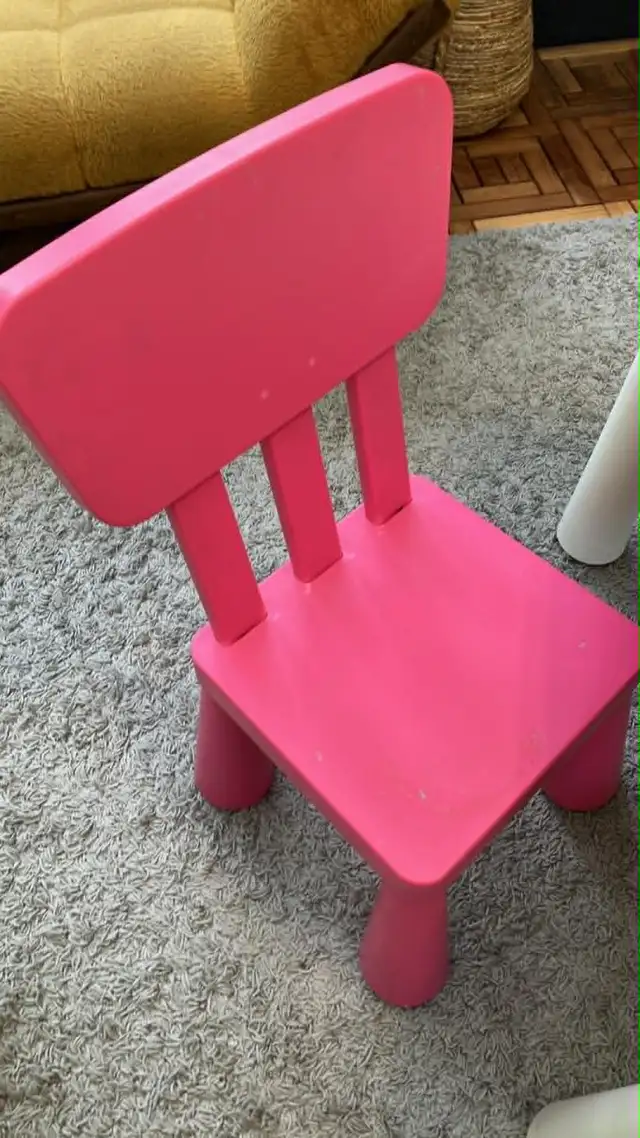 IKEA MAMMUT. Table enfant blanche   chaise   tabouret - Photo 3