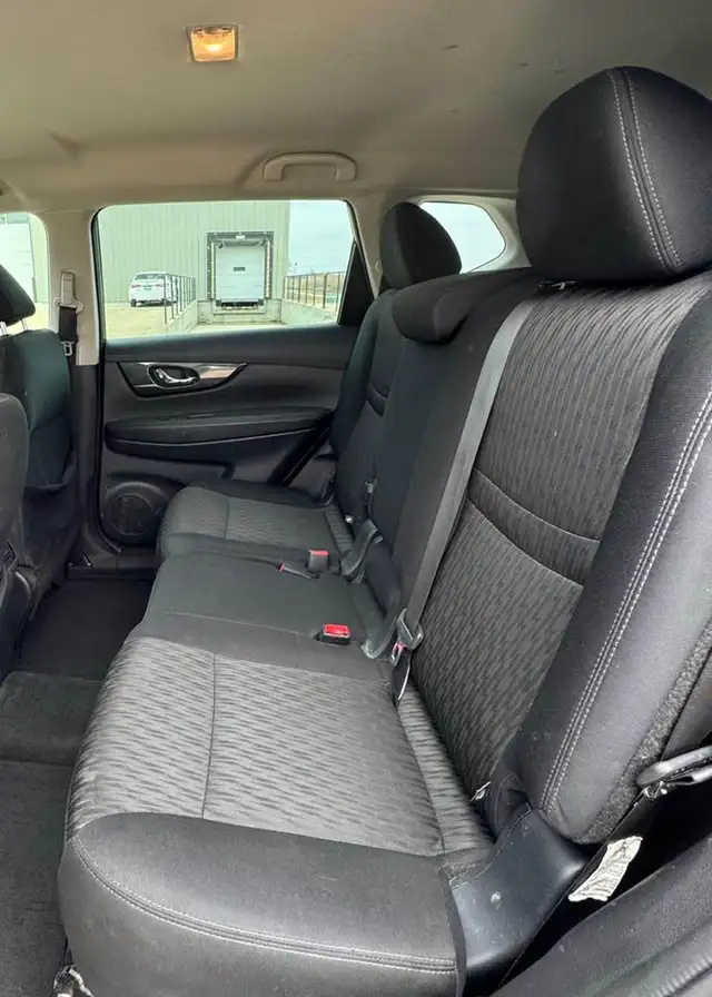 2018 Nissan Rogue S - Photo 14