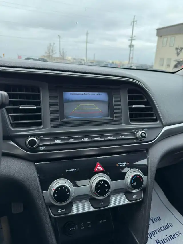 2020 Hyundai Elantra SE - Photo 9