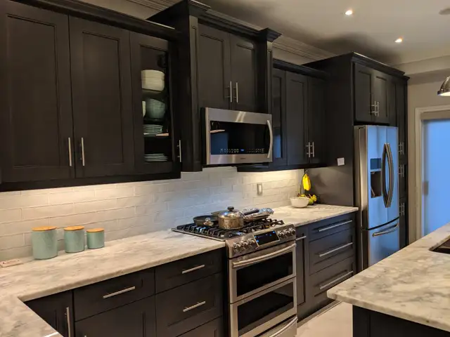Quality kitchen cabinets and countertop - best price guaranteed