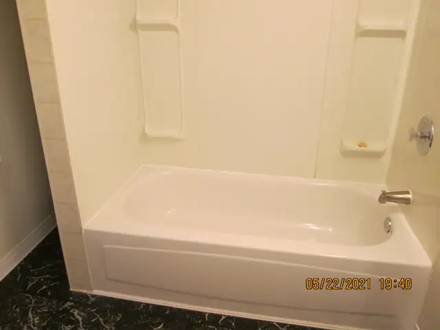 2 full bathroom, 2 bedrooms, whole house for rent in St. James - Photo 8