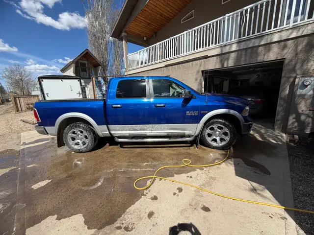 Loaded 2016 Ram Laramie 1500 Crew Cab - Photo 3