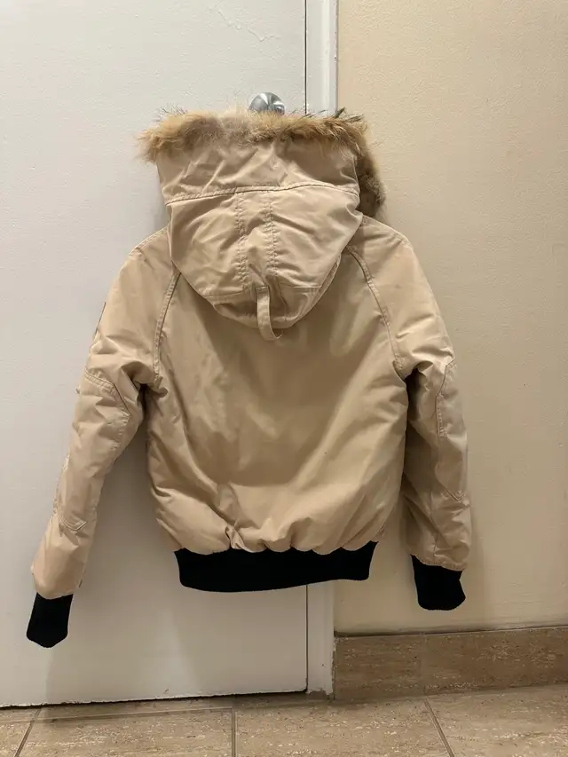 Canada Goose Jacket Woman’s - Photo 4
