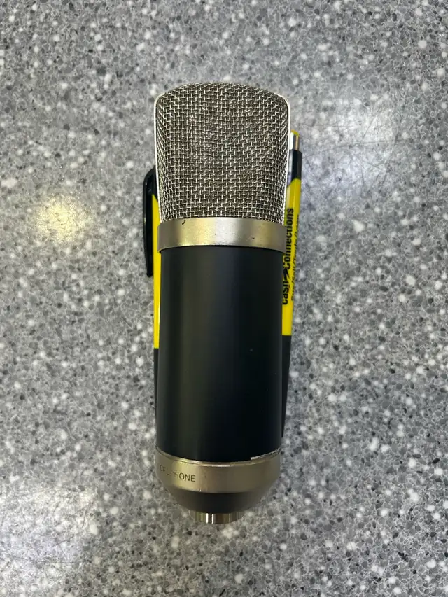 Apex 435B Microphone Kit With Case - Photo 4