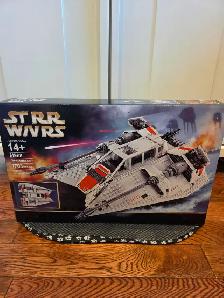 10129 LEGO Like, New in Box Star Wars Rebel Snowspeeder Set