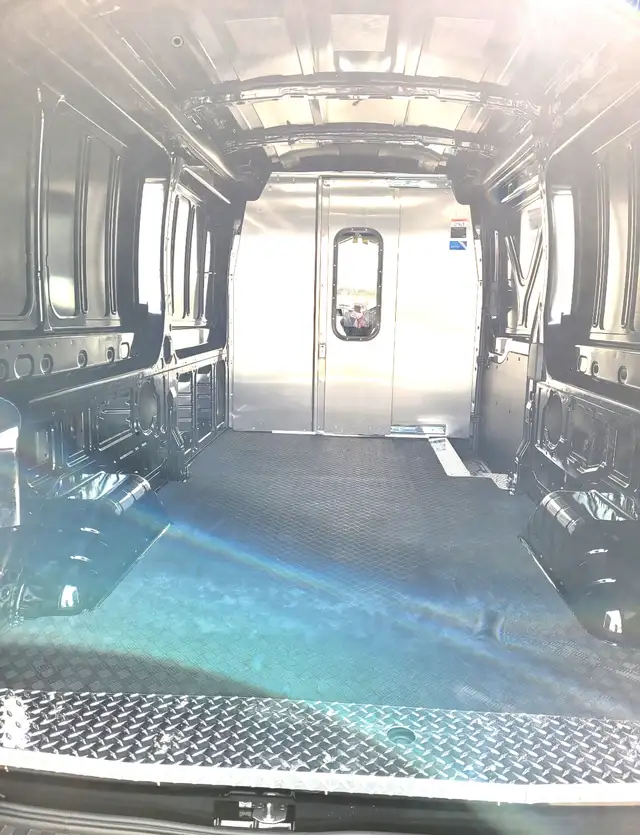 NEW 2026 Transit Mid Roof Mid Length 148 ALL WHEEL DRIVE - Photo 6