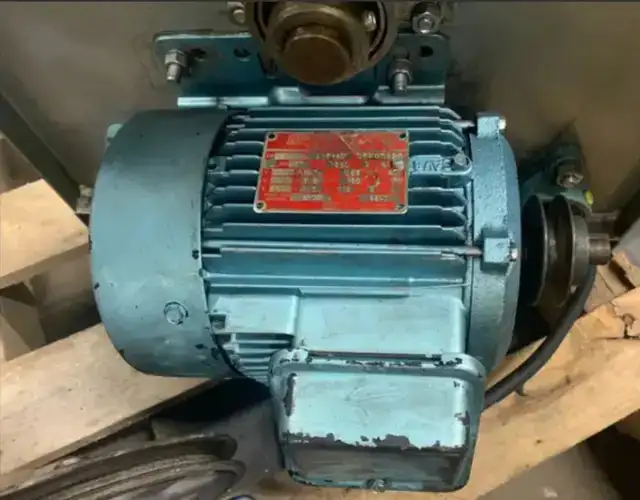 Variety of Electric Motors - Photo 4