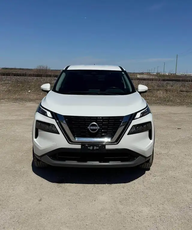 2022 Nissan Rogue S - Photo 2