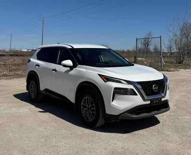 2022 Nissan Rogue S - Photo 3
