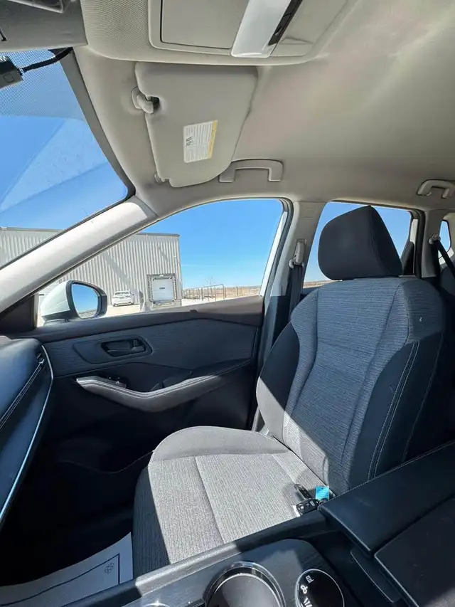 2022 Nissan Rogue S - Photo 11
