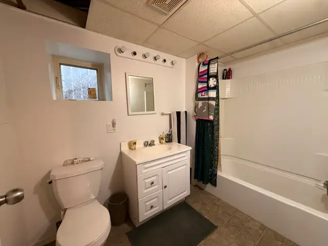 5 Unit Multi-Family Building w/ 5 quiet and clean tenants - Photo 9