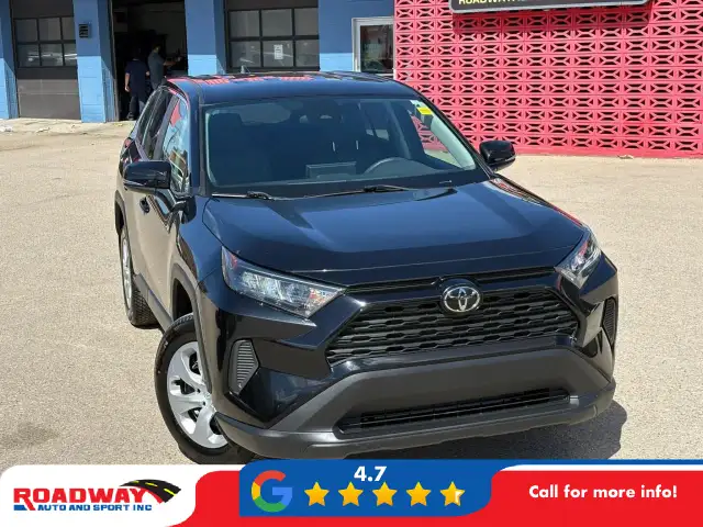 2025 Toyota RAV4 LE - Photo 2