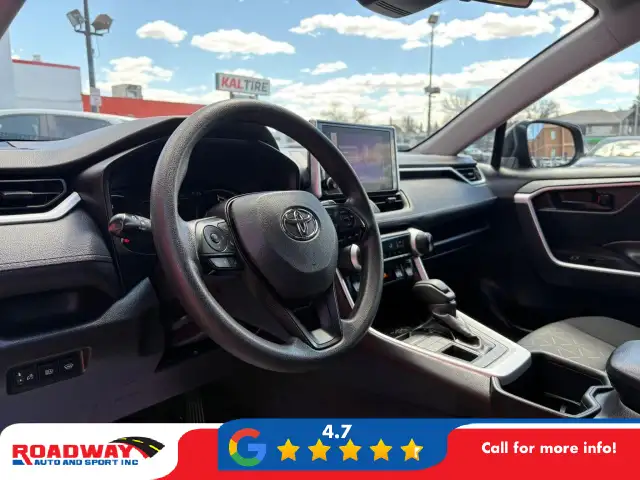 2025 Toyota RAV4 LE - Photo 11