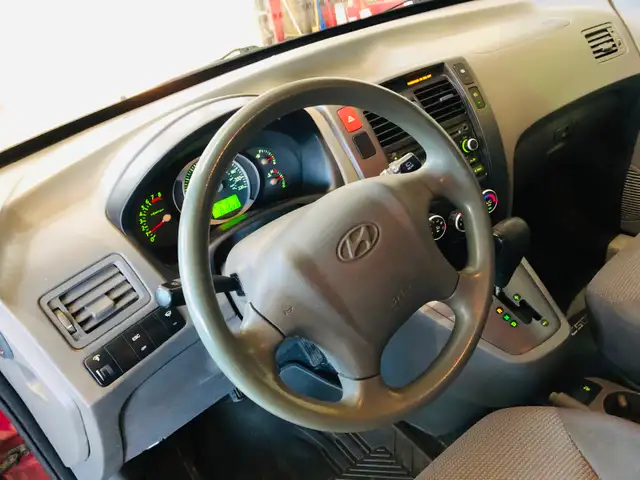 GARANTIE/ HYUNDAI TUCSON GLS ACTIVE ECO/ SIÈGE CHAUFFANT/ BIJOUX - Photo 8