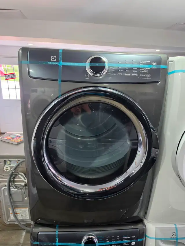 HIGH END Electrolux 27' Grey Front-Load Stackable Washer & Dryer - Photo 5