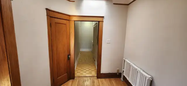 Spacious 6 ½ Upper Duplex Apartment for Rent ( NDG ) (Montreal) - Photo 6