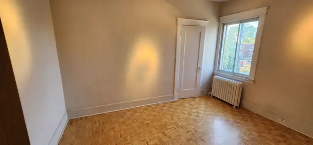 Spacious 6 ½ Upper Duplex Apartment for Rent ( NDG ) (Montreal) - Photo 8