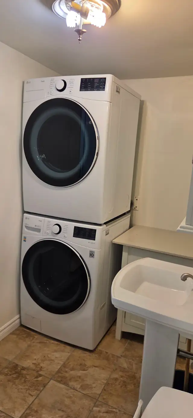 À louer – logement meublée au sous-sol disponible immédiatement - Photo 10