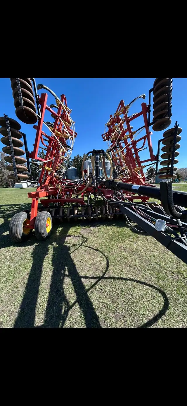 2004 Bourgault Air Drill - Photo 3