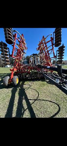 2004 Bourgault Air Drill - Photo 3