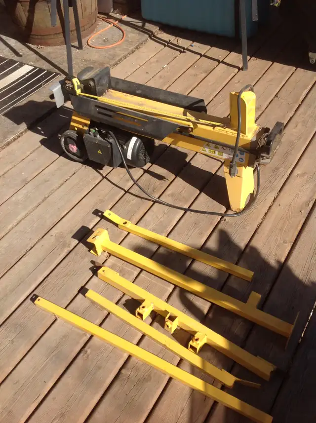 Electric Portable Log Splitter With Stand