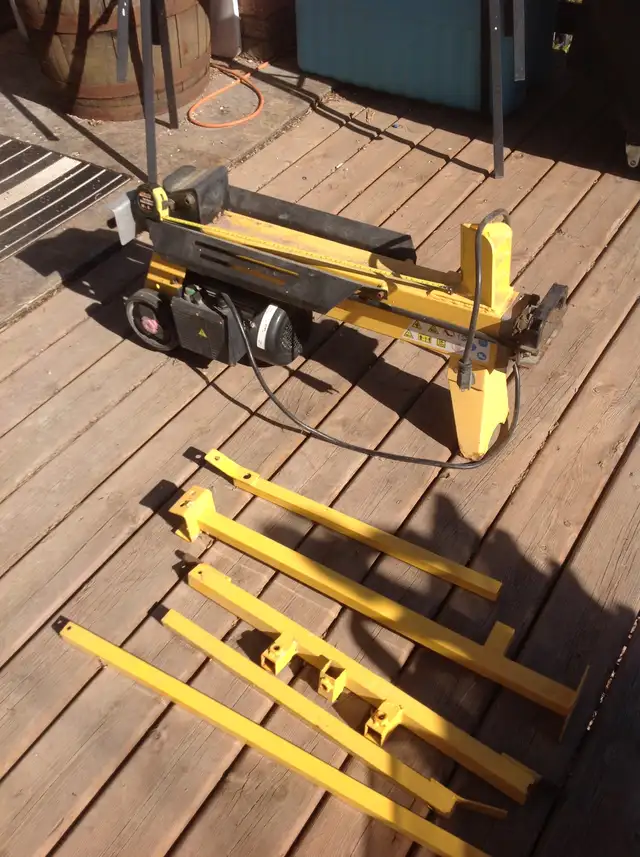 Electric Portable Log Splitter With Stand - Photo 2