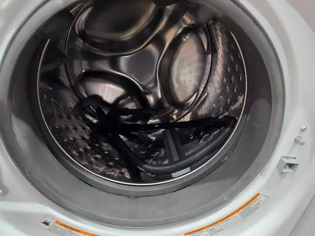 NICE! Whirlpool 27' White Front-Load Stackable Washer & Dryer - Photo 4