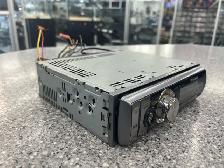 Pioneer DEH-P6800MP Car Stereo - Photo 2