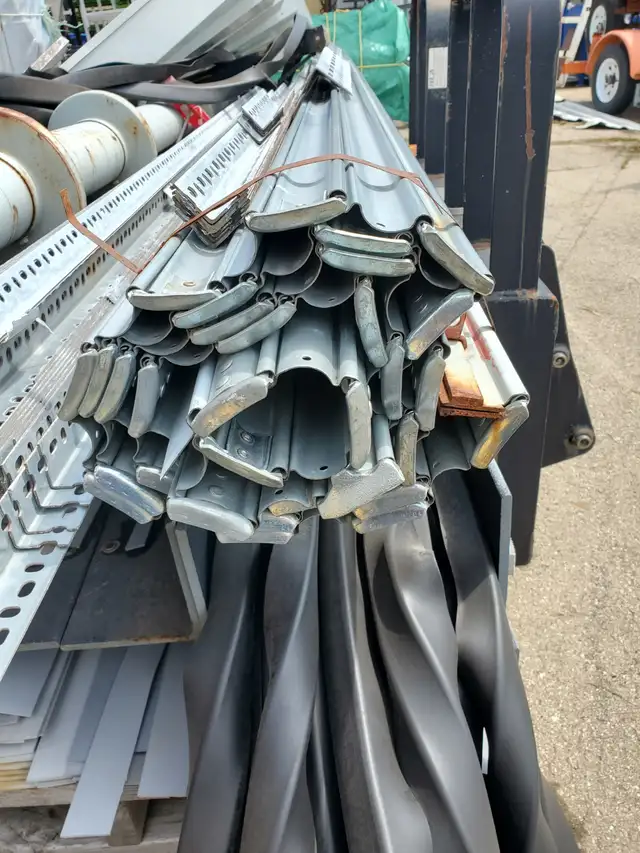 HEAVY DUTY COMMERCIAL ROOL UP DOOR FIREPROOF - Photo 2