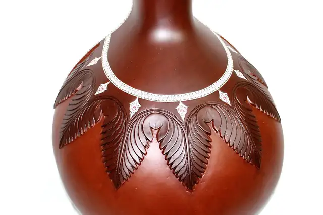 Miraj Tanpura Female - Photo 4