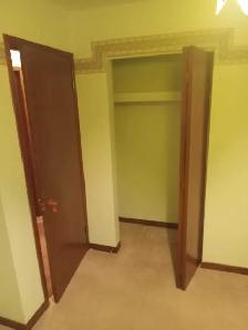 Room For Rent In South Windsor Walkerville area - Photo 3