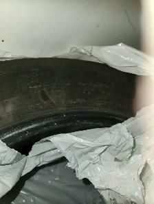 Set of 4, Snow tire, size is 225/60R16. Used only in one winter.