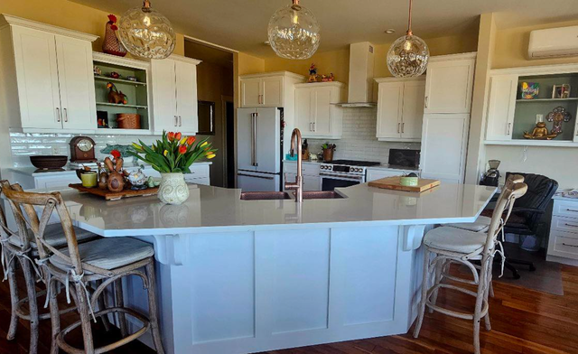 White Quartz Countertop 437-522-8447 - Photo 3