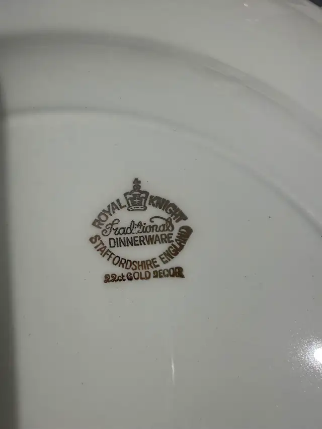 1950’s Dinnerware - Photo 5