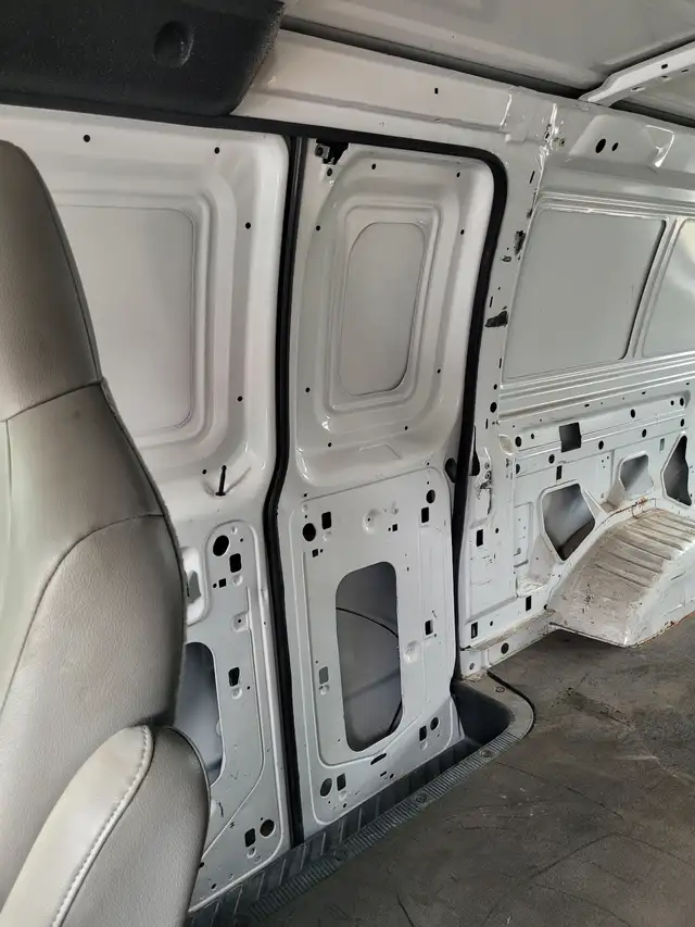 2012 Ford E-250 van for sale - Photo 8