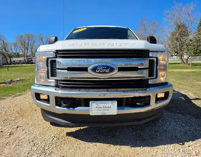 2018 Ford F-250 XLT FX4 CREWCAB 6.2L /ACCIDENT FREE/ - Photo 5