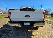 2018 Ford F-250 XLT FX4 CREWCAB 6.2L /ACCIDENT FREE/ - Photo 12