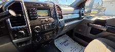 2018 Ford F-250 XLT FX4 CREWCAB 6.2L /ACCIDENT FREE/ - Photo 19
