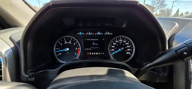 2018 Ford F-250 XLT FX4 CREWCAB 6.2L /ACCIDENT FREE/ - Photo 20