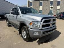 2013 Ram 2500 Crew Cab Outdoorsman 4x4 / ONE OWNER ACCIDENT FREE - Photo 6