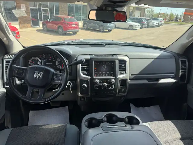 2013 Ram 2500 Crew Cab Outdoorsman 4x4 / ONE OWNER ACCIDENT FREE - Photo 11